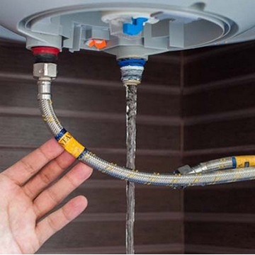 Течет бойлер? 5 советов, если потек бак бойлера